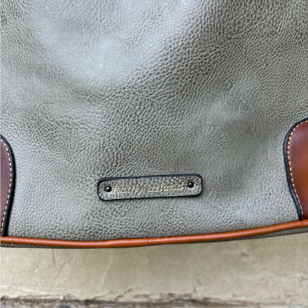 Kathy Ireland Elegant Gray and Brown Large Women's Handbag/Tote/Shoulder Bag - Picture 4 of 10